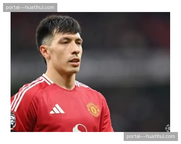 曼联后卫马丁内斯疑似小腿受伤，将缺席对阵埃弗顿比赛